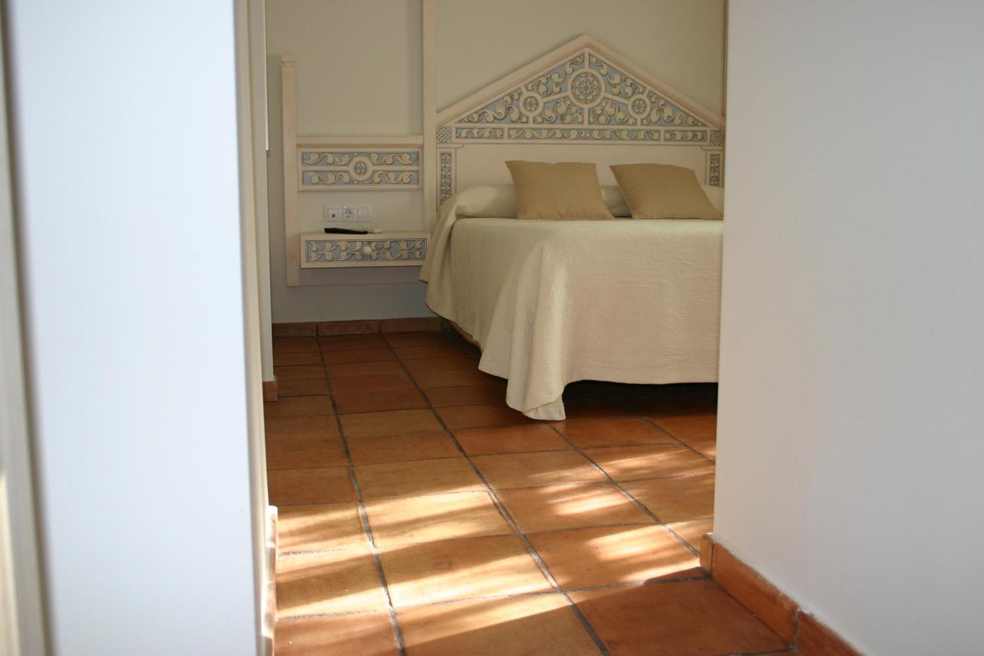 Hostal Santa Maria De Ubeda Exteriör bild