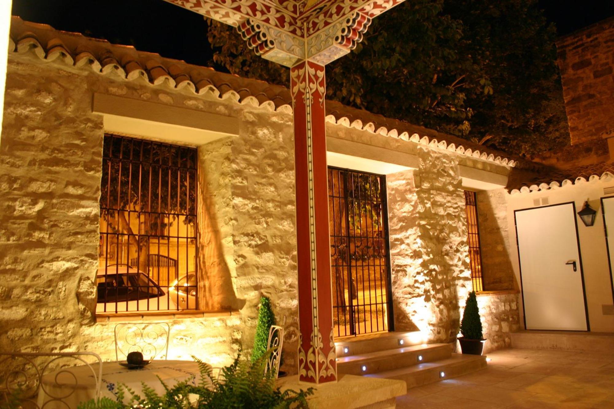 Hostal Santa Maria De Ubeda Exteriör bild